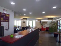 馬耶訥布里特飯店 - 3 星級