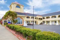 Clarion Hotel by Humboldt Bay