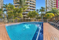 Aristocrat Apartments - Holiday Apartments