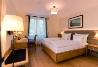 Gasthaus & Hotel zum ERDINGER Weißbräu München Hotels in Planegg
