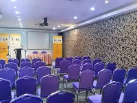 Biz Hotel Hôtels à : Simpang Kanan