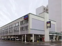 Howard Johnson by Wyndham Atlantic City - Bãi đậu xe
