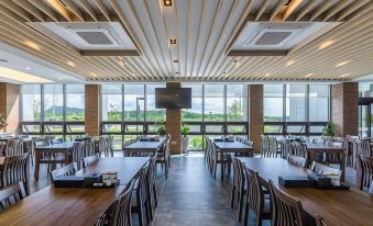 Thira Hotel