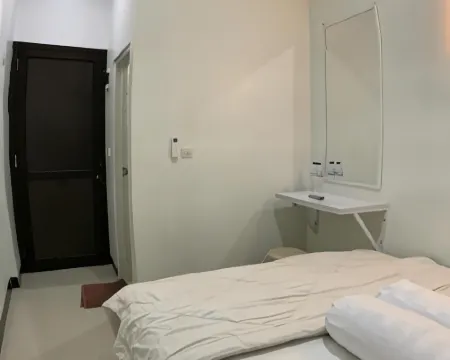 Kusuma Raya Guest House Hotels in Banyumanik