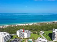 5 Minutes walking to white sand beach.