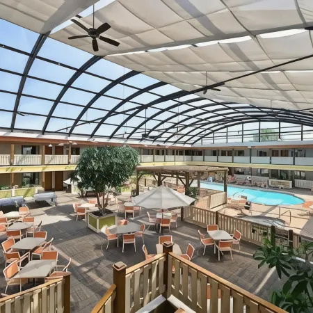 Best Western Plus Dubuque Hotel  Conference Center