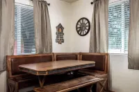 The Lone Pine Hotels in Heber