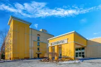 La Quinta Inn & Suites by Wyndham Danbury Các khách sạn ở Southbury