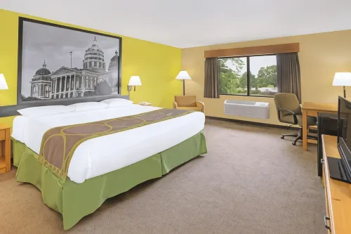 Super 8 by Wyndham Davenport