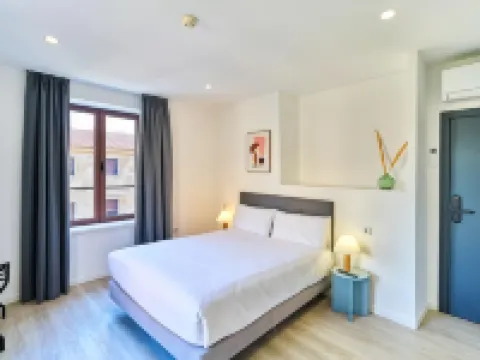 ホテル グラン ビア バイ ガイアルームズ サラマンカのホテル