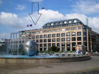 Pension Petit Hotel dekat Roland's Fountain