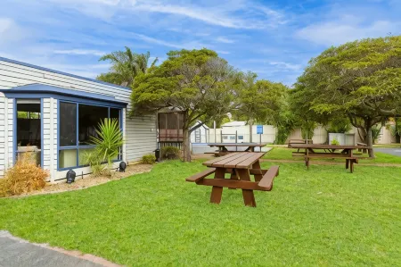 Rosebud Motel Отели в г. Capel Sound