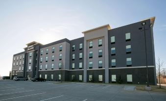 Hampton Inn and Suites Stroud