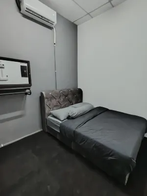 MIA Hostel for Traveller Hotels in Sungei Petai