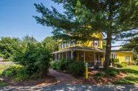 The Homestead B&B Hotels near Rehoboth Beach Public Beach