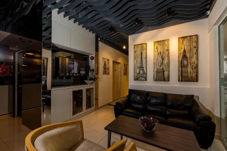 Hotel 138 @ Subang Отели рядом с достопримечательностью «Sultan Abdul Aziz Shah Airport-Terminal 2»