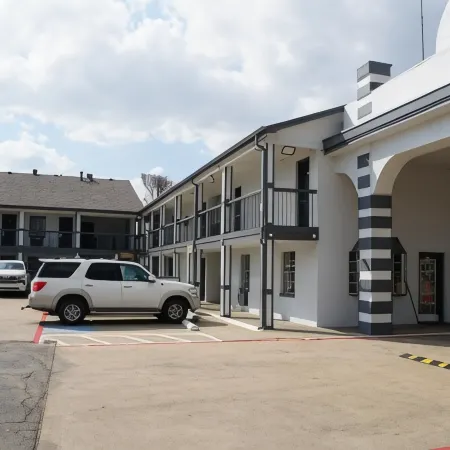 Sherman Inn
