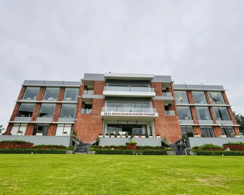 Hotel City Square Hotels in Dindigul