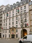 Ibis Paris Gare de Lyon Ledru Rollin 12ème Hotel in zona Tree-lined walkway