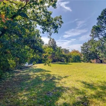 Spacious Townhouse In High Point Near HPU & Furniture Market