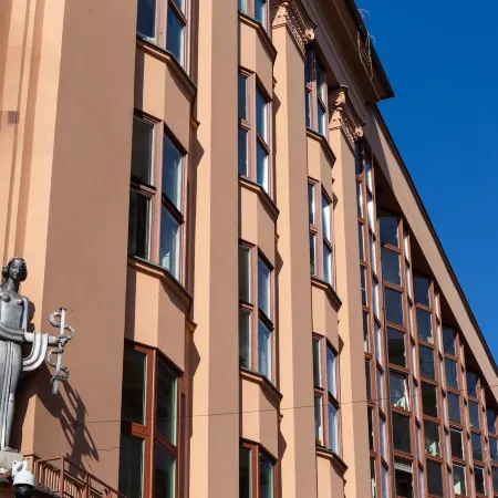 Feniks Main Square by Fragola Collection