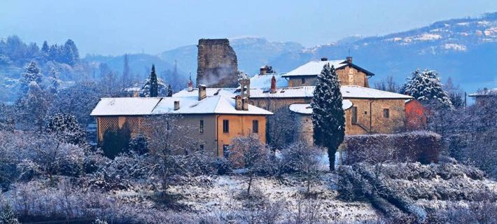 Castello di Cernusco Lombardone Hotels in Lecco