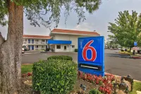 Motel 6 Sacramento, CA - North Hotels in McClellan Park