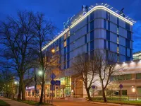 Radisson Blu Kaliningrad (Рэдиссон Блу Калининград) Отели рядом с достопримечательностью «Форт № 5a "Лендорф"»