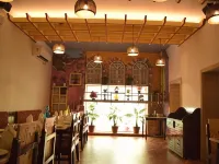 Hotel Hari Vilaas Hotels near IP Mall