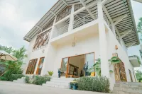 Artha Cottages Hotel dekat Parkir Tumpak Sewu