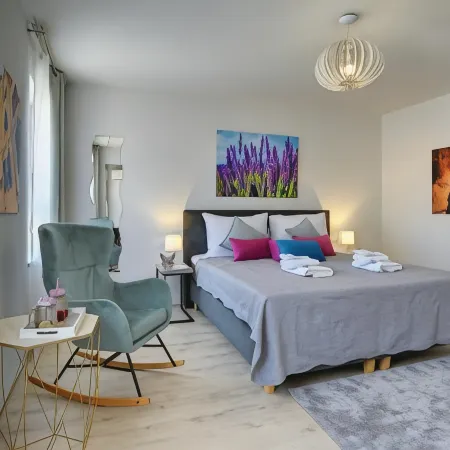 D&A Amphitheatre Apartments with Free Parking