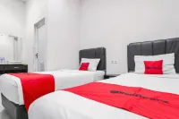 RedDoorz at Seindo Hotel Medan Hotels in Sei Sikambing B