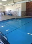 Baymont by Wyndham Dubuque - piscine