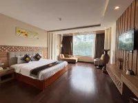Sen Vang Luxury Hotel - ที่มีสระว่ายน้ำ