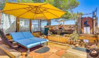 Hole in the Wall Getaway - USA/MEXICO Border Bed & Breakfast