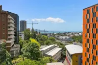 Whitaker Wish | Spacious, City Apt with Sea View