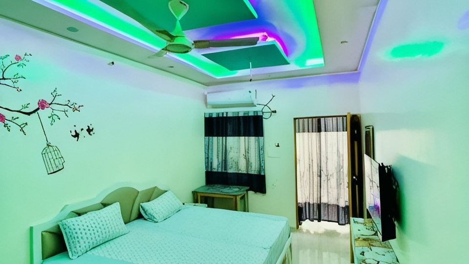 Smart Stays - Mmmut College - Gkp Airport