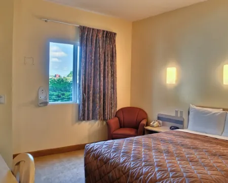 Econo Lodge Hotels in Crawford  County