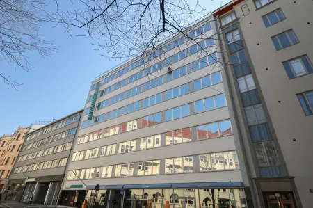 Forenom Aparthotel Helsinki Kamppi - Contactless Check-IN Отели рядом с достопримечательностью «Isonneva Playground»