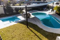 Wangaratta Motor Inn - Pools