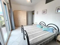 LUNA, wonderful lake view, nature, mountain, relax...pets allowed...