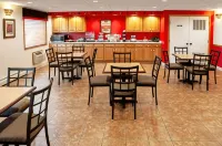 Econo Lodge on the Bay