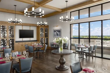 Hotel Avail Rogers, Tapestry Collection by Hilton