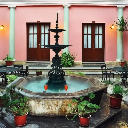 Capital Plaza Hotel Отели в г. Сукре