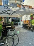 Dom Hostel and Bar