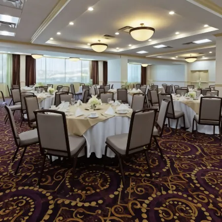 DoubleTree by Hilton New Orleans Airport