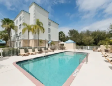 Baymont by Wyndham Fort Myers Airport