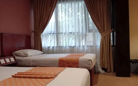 Royal Denai View Hotel Отели в г. Sianok Anam Suku