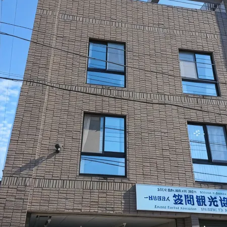 Monzen House