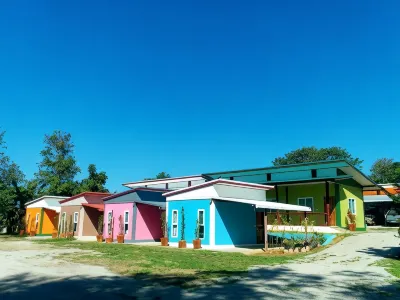 Queue&Bright Resort Hotels near Happy City Golf